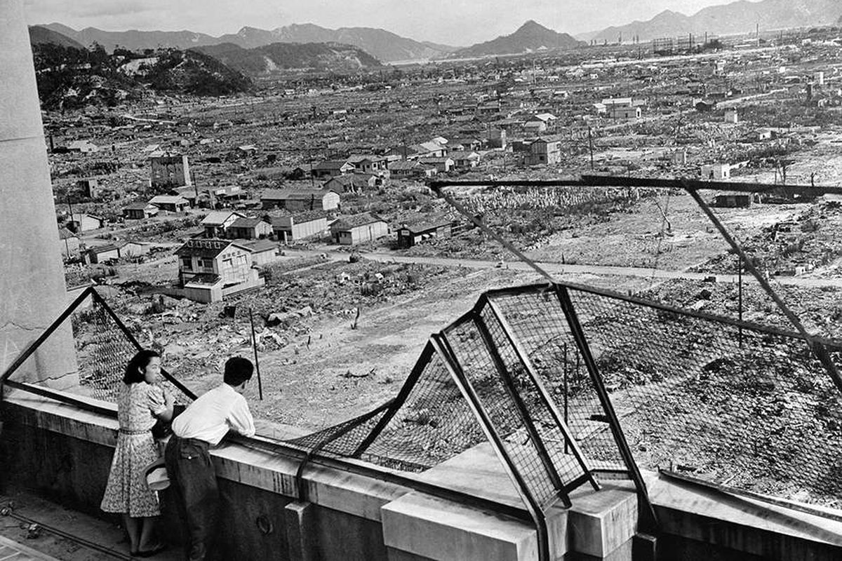 Foto diambil pada kisaran 1948, menunjukkan kondisi Kota Hiroshima yang hancur luluh lantak, beberapa tahun setelah AS menjatuhkan bom atom di kota itu. Pada 73 tahun lalu, Agustus 1945, AS menjatuhkan bom Little Boy di Kota Hiroshima, Jepang, sebagai tahap akhir PD II yang menewaskan lebih dari 120.000 orang. Setelah Hiroshima, Kota Nagasaki menjadi sasaran berikutnya.