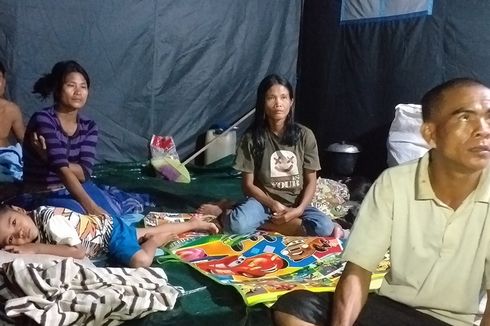 Pengungsi Korban Banjir di Rokan Hulu: Kami Pinjam Uang buat Makan