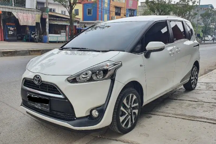 Ilustrasi Toyota Sienta bekas