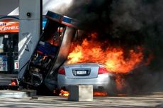 Kejadian Lagi, Mobil Terbakar di SPBU Saat Isi BBM