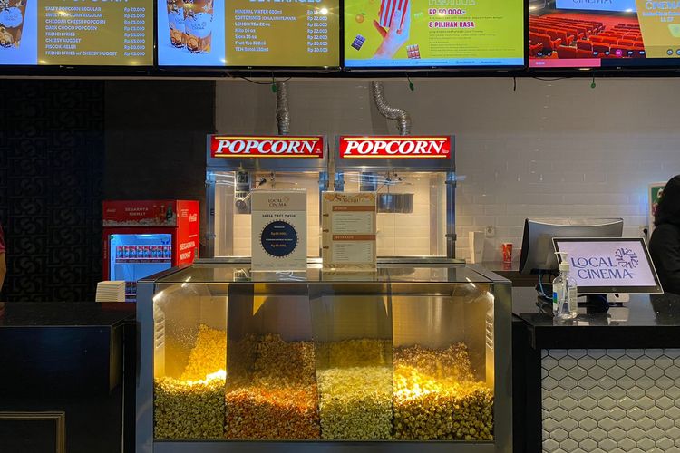 Popcorn 8 varian rasa di Local Cinema, Jakarta Selatan. 