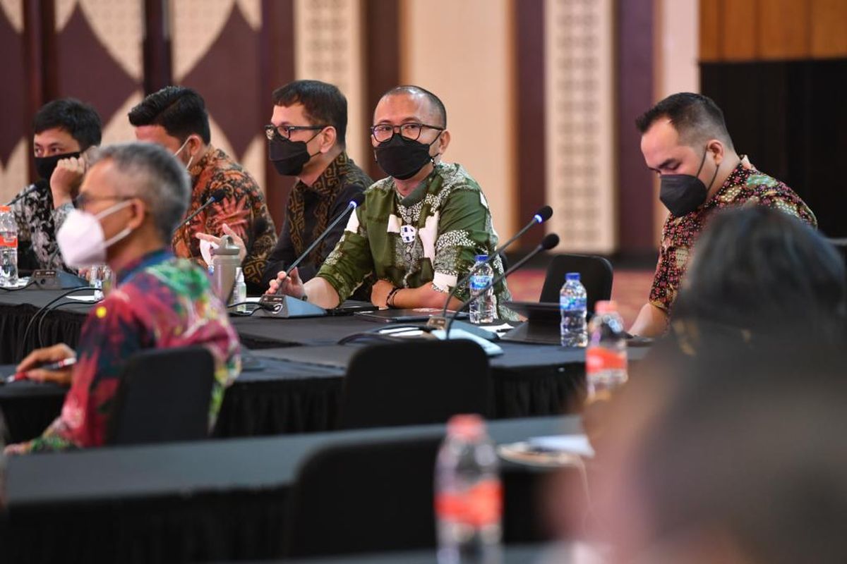 Staf Khusus Menteri Koperasi dan UKM Bidang Pemberdayaan Ekonomi Kreatif, Fiki Satari dalam Rapat Koordinasi (Rakornas) Transformasi Digital dan Pendataan Lengkap KUMKM Tahun 2022 yang digelar selama tiga hari Senin-Rabu (28-30 Maret 2022) di Smesco, Jakarta.
