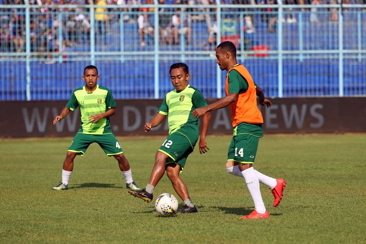 Rendi Irwan, pemain senior Persebaya Surabaya yang bermain sebanyak 26 kali selama Liga 1 2019.
