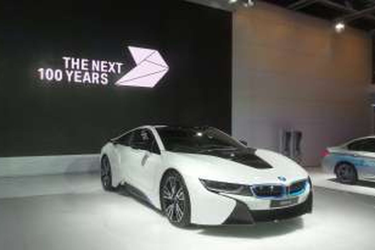 BMW i8 yang dipamerkan di Bangkok International Motor Show 2016. Mobil yang diproduksi untuk keperluan syuting film 