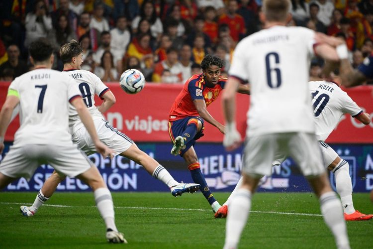 Hasil Spanyol Vs Ceko 3-1: Diwarnai Kartu Merah, La Roja Lanjutkan Tren Positif