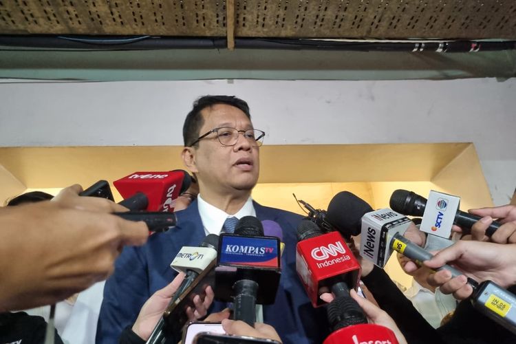 Menteri Keuangan Purbaya Yudhi Sadewa saat ditemui di Menara Bank Mega, Jakarta, Senin (27/10/2025).