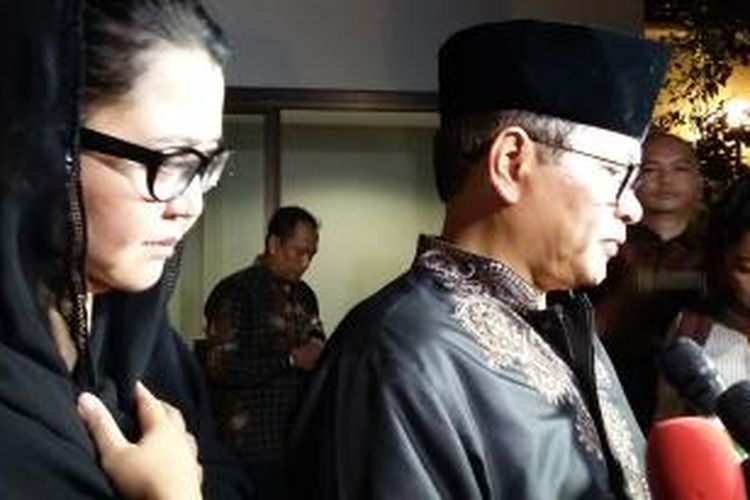 Sekretaris Kabinet Pramono Anung dan istri saat ditemui di kediamannya
Jalan H Ambas, Jakarta Selatan, Rabu (6/1/2016).
