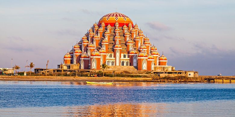 Ini 5 Masjid di Indonesia dengan Gaya Arsitektur Unik yang Wajib Diketahui - Vimarsana News