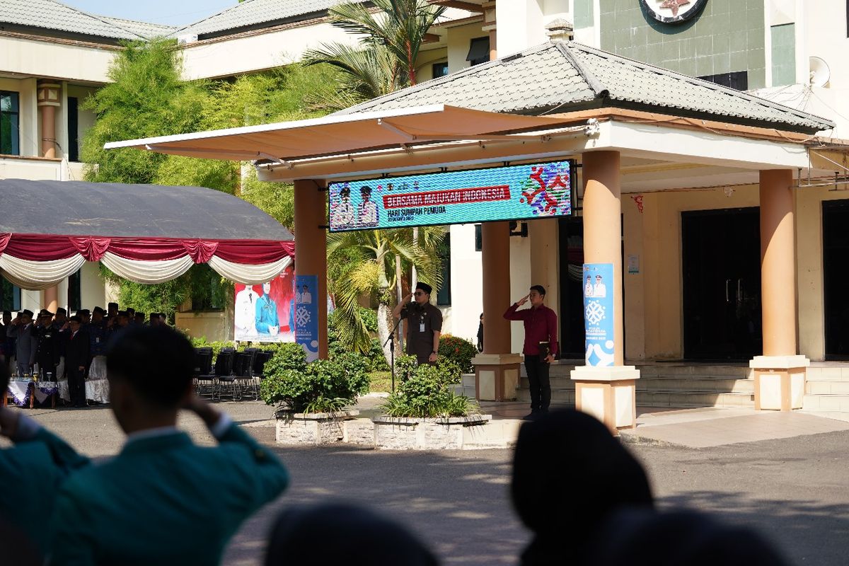 Bupati HST Aulia Oktafiandi hadir sebagai inspektur upacara di Upacara Peringatan Hari Sumpah Pemuda ke-95 Tahun 2023 