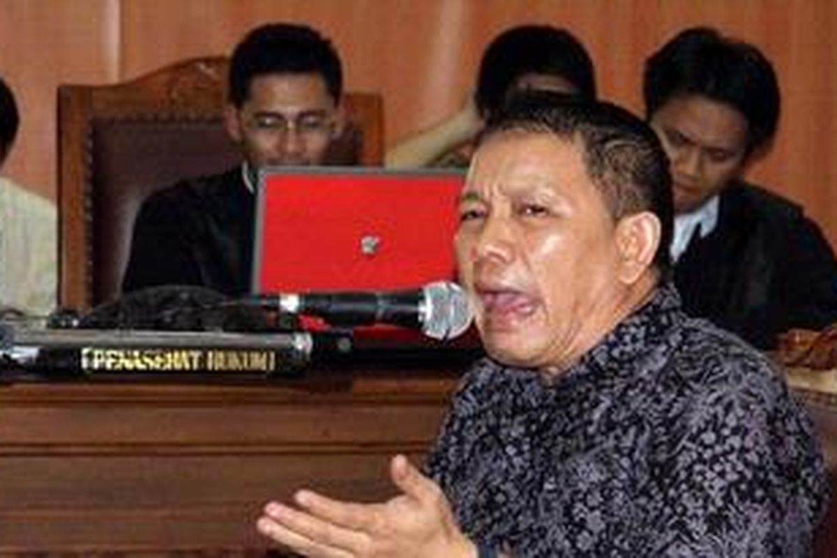 Haposan Hutagalung saat memberi kesaksian di PN Jaksel, Rabu (18/8/2010).