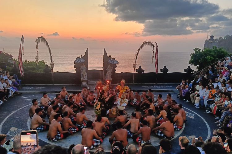 Pariwisata Tertekan Konflik Timur Tengah, Akademisi Ini Sebut Indonesia Harus Cepat Beradaptasi