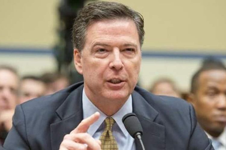 Direktur FBi, James Comey.