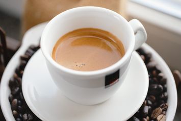 Perbedaan Americano dan Espresso yang Sering Belum Diketahui 