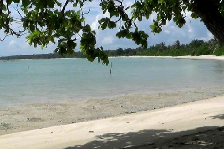 Salah satu kawasan pantai di Pulau Seliu, Belitung.