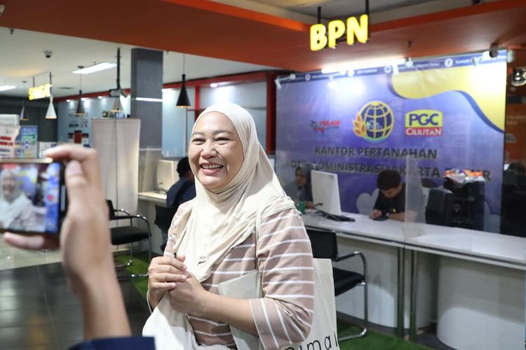 Tak Mau Keluar Uang untuk Calo, Warga Ini Buktikan Bisa Urus Sertifikat Tanah Sendiri