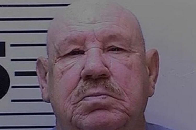 Richard Stitely, seorang pemerkosa dan pembunuh yang ditemukan tewas karena virus corona di dalam penjara di California, Amerika Serikat (AS), setelah 28 tahun menunggu giliran hukuman mati.