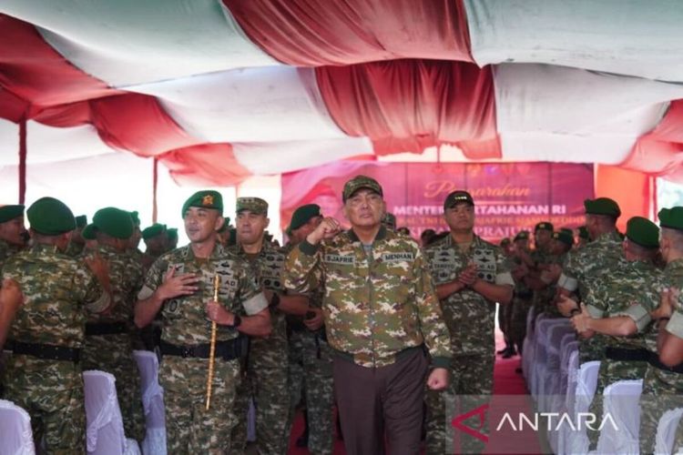 Menhan ke Perbatasan RI-Malaysia di Bengkayang, Beri Pesan ke Prajurit TNI