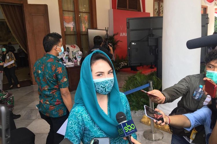 Ketua Tim Penggerak PKK Jatim, Arumi Bachsin