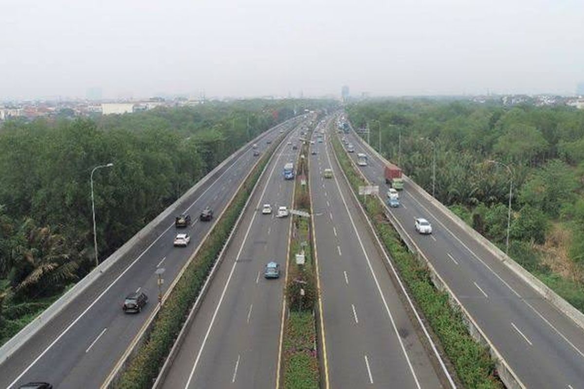 Pembangunan Tol Soreang-Ciwidey-Pangalengan yang diwacanakan Pemerintah Daerah Kabupaten Bandung menuai banyak kritikan dari pelbagai pihak salah satunya Anggota DPRD Kabupaten Bandung Ketua Komisi C Yanto Setianto