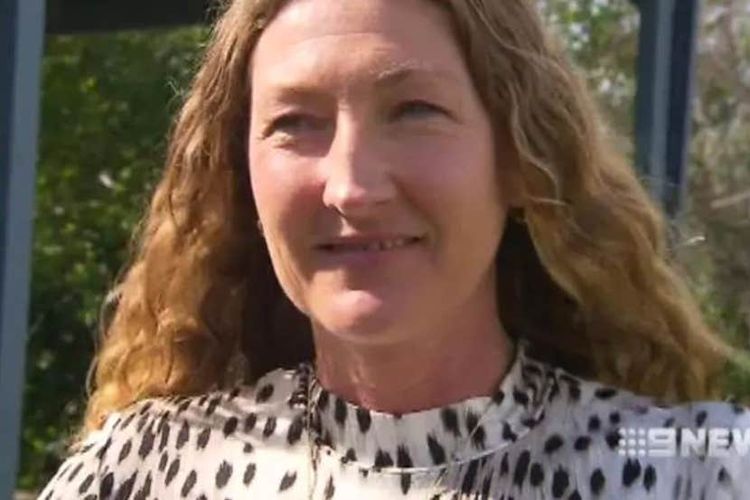 Cilla Carden. Wanita asal Australia Barat yang menggugat tetangga di pengadilan karena tidak tahan dengan bau barbekyu.
