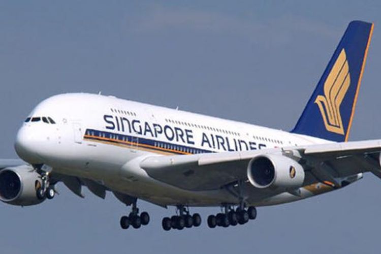 Pesawat Airbus A380 Singapore Airlines.