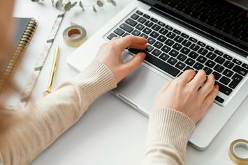 Copywriting vs Content Writing: Memahami Perbedaan dan Fungsinya