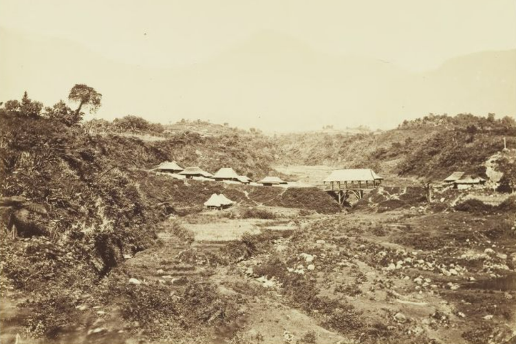 Foto jurang Cisariua di Sindanglaya dekat Cianjur tahun 1880