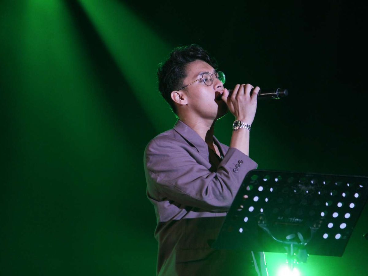 Lirik dan Chord Lagu Cigarettes of Ours