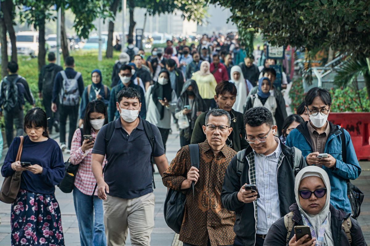 Tertekan Biaya Hidup, Kelas Menengah RI Andalkan "Side Hustle"