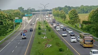 245 Ribu Kendaraan Padati Tol Cipali Selama Libur Imlek, Puncak Arus Balik Diprediksi Selasa Besok