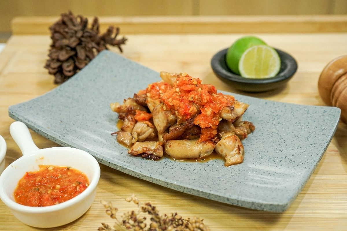 Sate taichan yang dibakar menggunakan wajan teflon ala Foodplace.