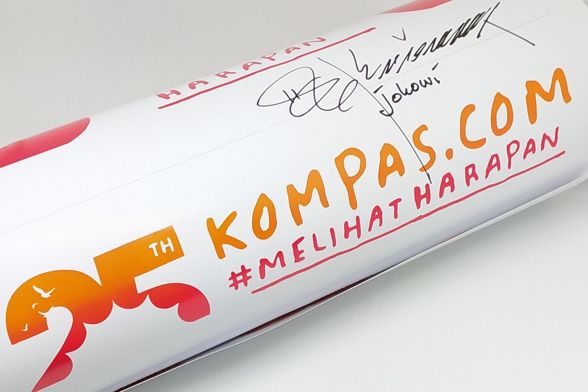 The banner for the 25th anniversary of Kompas.com is signed by President Joko Widodo. Kompas.com was founded in September 14, 1995. It is one of the pioneers of online media in Indonesia. 