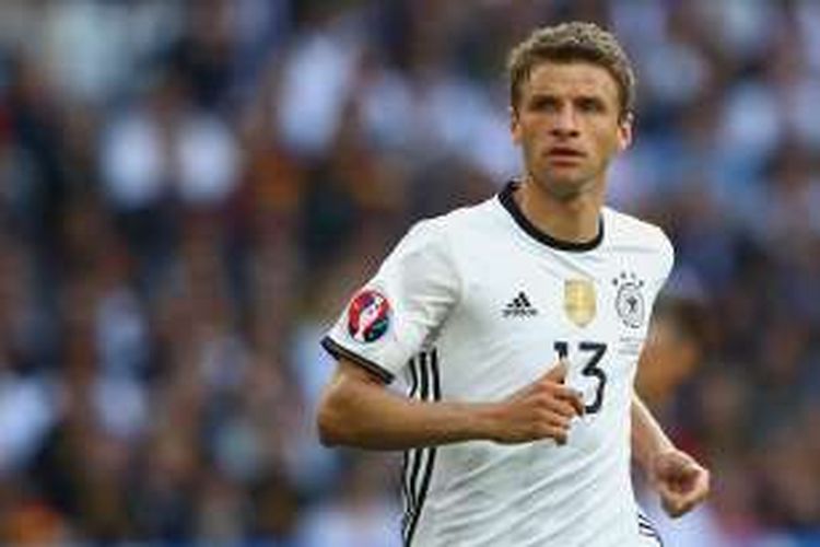 Aksi penyerang tim nasional Jerman, Thomas Mueller, dalam pertandingan 16 besar melawan Slovakia di Stade Pierre-Mauroy, Lille, pada 26 Juni 2016. 