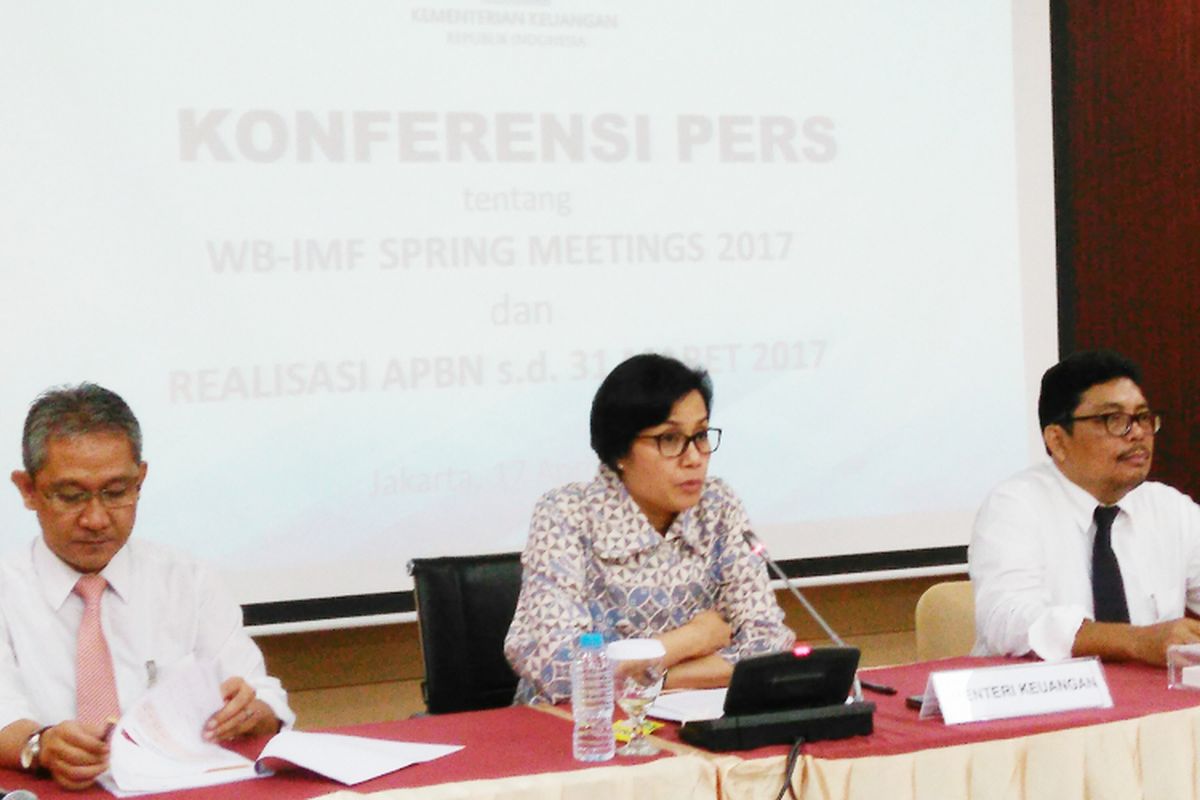 Sri Mulyani, dalam konfrensi pers, di Kantor BPPK, Kementerian Keuangan, Jakarta Senin (17/4/2017).