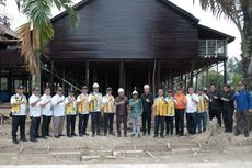 Lestarikan Cagar Budaya, Rumah Betang Lunsa Hilir Dipersolek