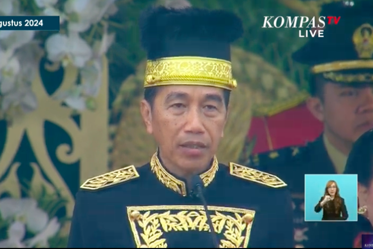 Foto : Jokowi Pimpin Upacara HUT RI Di IKN, Ma'ruf Amin Di Istana ...