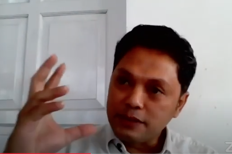 Muh. Rizal, pendiri Gerakan Sekolah Menyenangkan (GSM) dalam webinar Blended Learning ala Gerakan Sekolah Menyenangkan: Model Pembelajaran Masa Depan (25/6/2020) yang diadakan bersama Disdikbud, Boyolali.