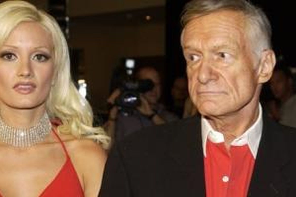 Perseteruan antara pendiri Playboy, Hugh Hefner dan mantan Playboy Bunny (pasangan Hefner), Holly Madison, kian memanas.