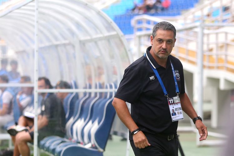 Pelatih Arema FC di Super League 2025-2026 asal Brasil, Marcos Santos.
