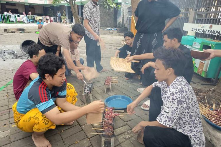 Ini Tempat Ideal untuk Bakar Sate Daging Kurban di Rumah