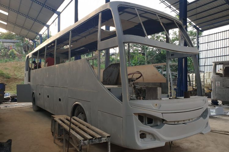 Rombak bodi bus jadi jetbus