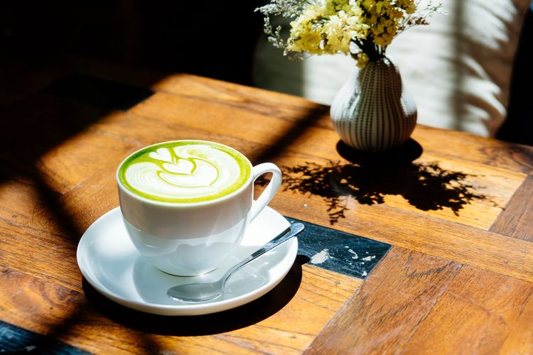 Ilustrasi green tea matcha latte