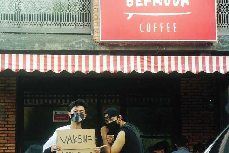 Bermuda Coffee Pontianak sediakan kopi gratis untuk warga yang sudah vaksin Covid-19.