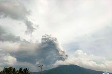 Gunung Lewotobi Diguncang 34 Kali Gempa Letusan dalam Sehari