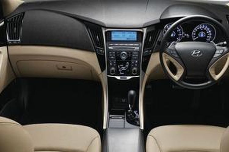 Interior yang ada di Hyundai Sonata
