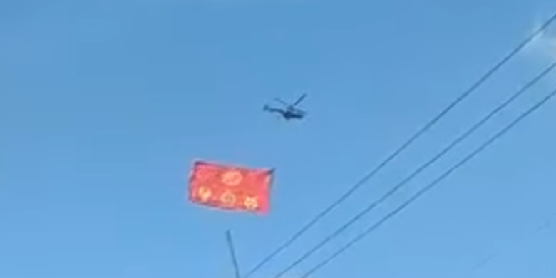 Penjelasan Tni Au Soal Video Viral Helikopter Disebut Dibiarkan Berkeliling Kibarkan Bendera China Halaman All Kompas Com