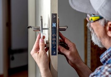 Cara Mengganti Kunci Pintu Rumah dengan Benar