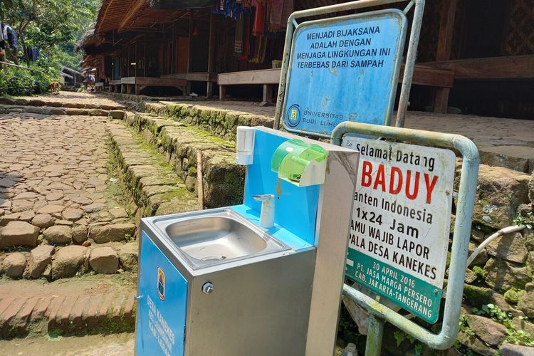 Gerbang Selamat datang ke Kawasan Baduy di Kecamatan Leuwidamar, Kabupaten Lebak, Banten.