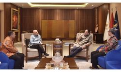 Wakil Ketua DPR RI Bidang Korinbang dan Menkop UKM Sepakat Lindungi UMKM dari Produk Impor