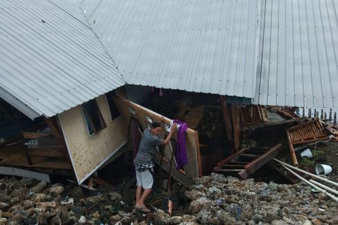 Angin Kencang Terjang Sumbawa, Satu Kantor Desa Roboh, 3 Orang Terluka